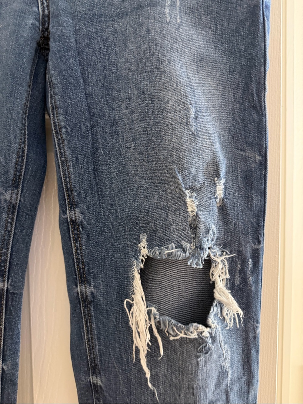 Black Label Women's Distressed Blue Skinny Jeans - Picture 2 of 6